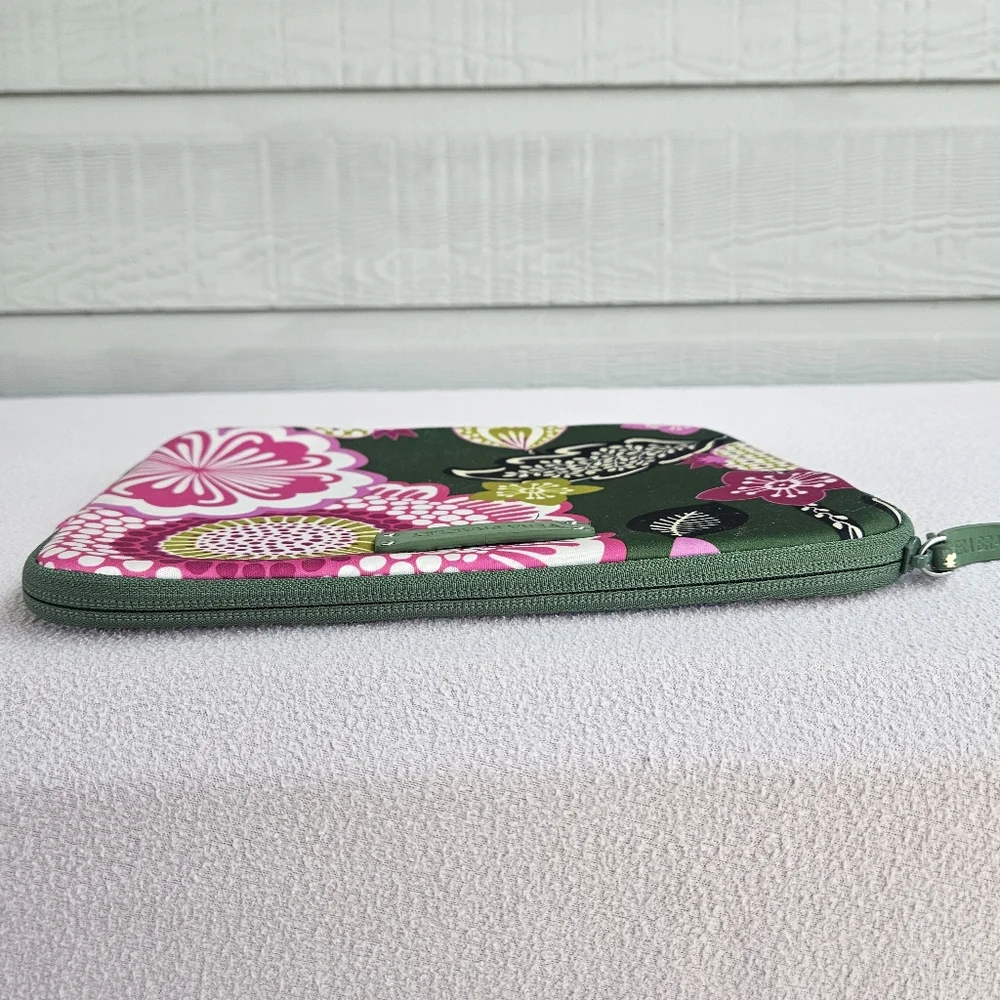 Vera Bradley Neoprene Ipad Laptop Tablet Sleeve Cover Olivia Pink 10 1/4 x 8 in